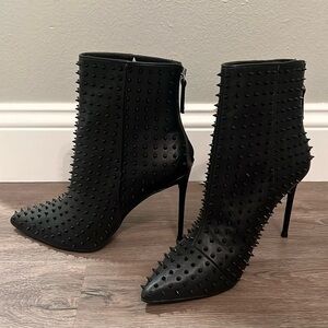 Steve Madden boots - Side 9.5 - brand new! Never worn